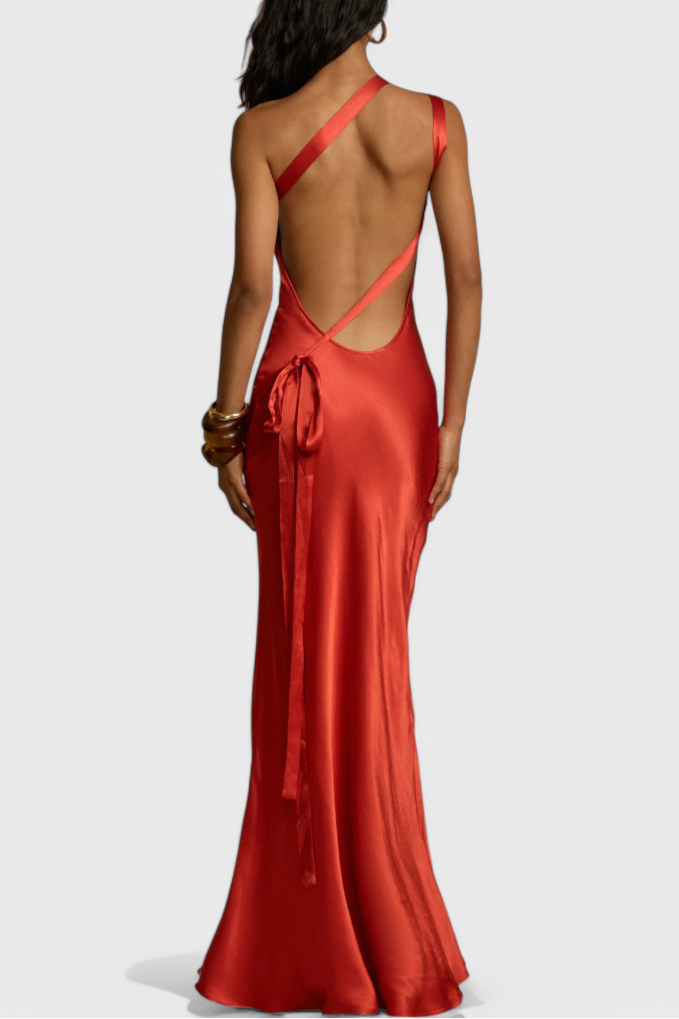Lucra Vestido Maxi con Tirantes Diagonales y Espalda Descubierta