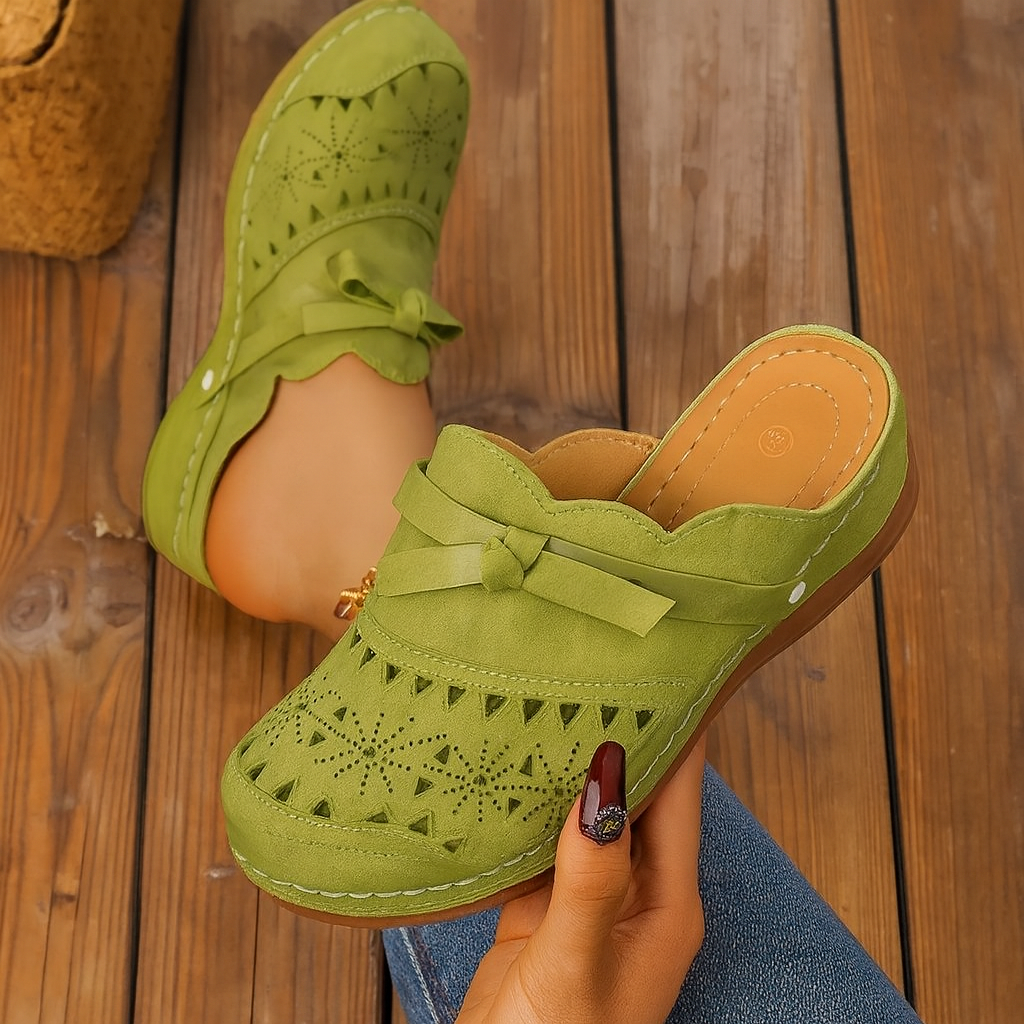 Amelia - Comfortable clogs with artisanal design