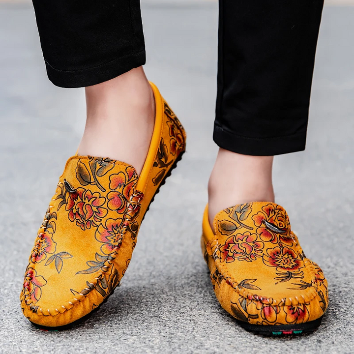 Mocasines florales de piel