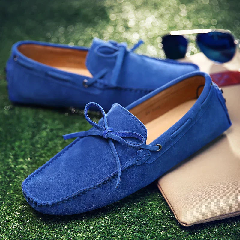 Mocasines casuales de ante para el verano.