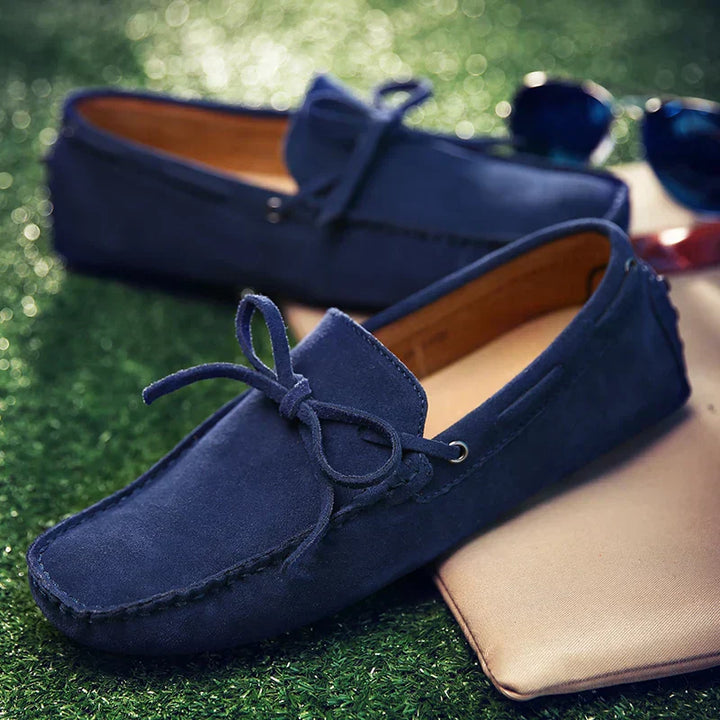 Mocasines casuales de ante para el verano.