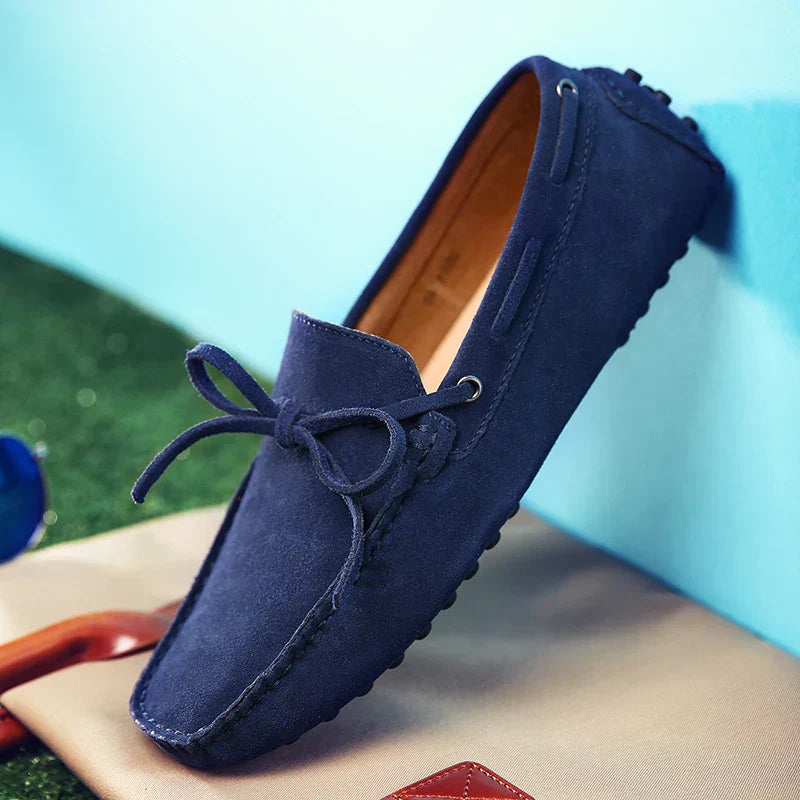 Mocasines casuales de ante para el verano.