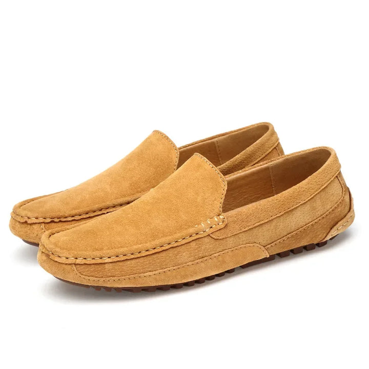 Mocasines elegantes de ante de primera calidad.