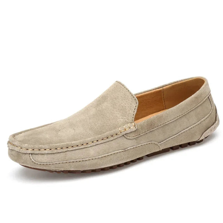 Mocasines elegantes de ante de primera calidad.