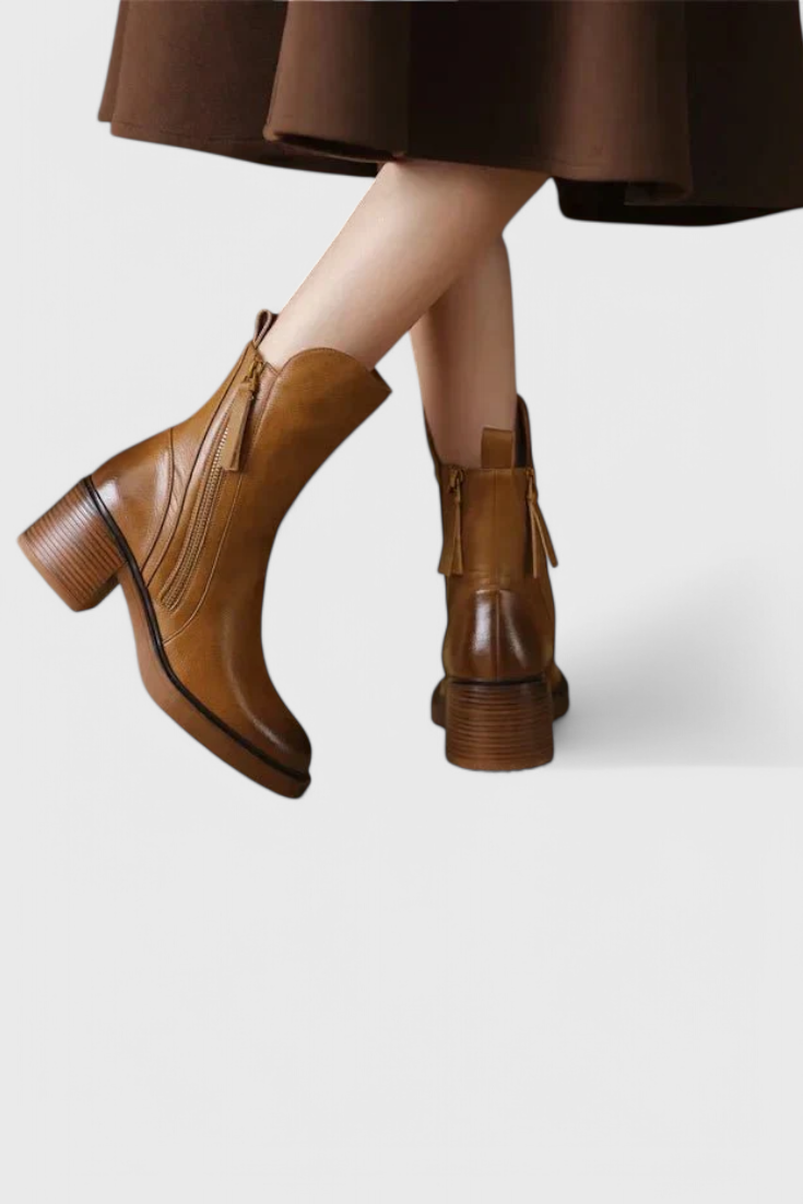 Irina Botines de Estilo Versátil