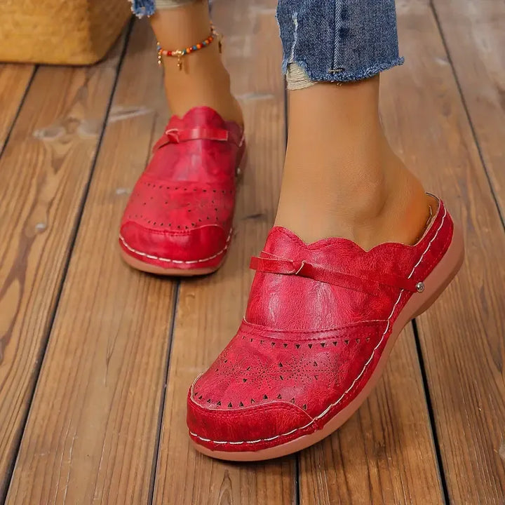 Amelia - Comfortable clogs with artisanal design