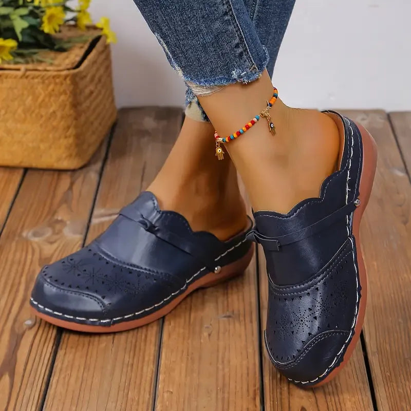 Amelia - Comfortable clogs with artisanal design