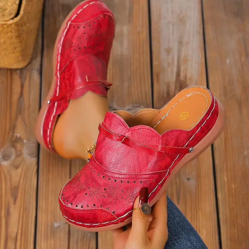 Amelia - Comfortable clogs with artisanal design