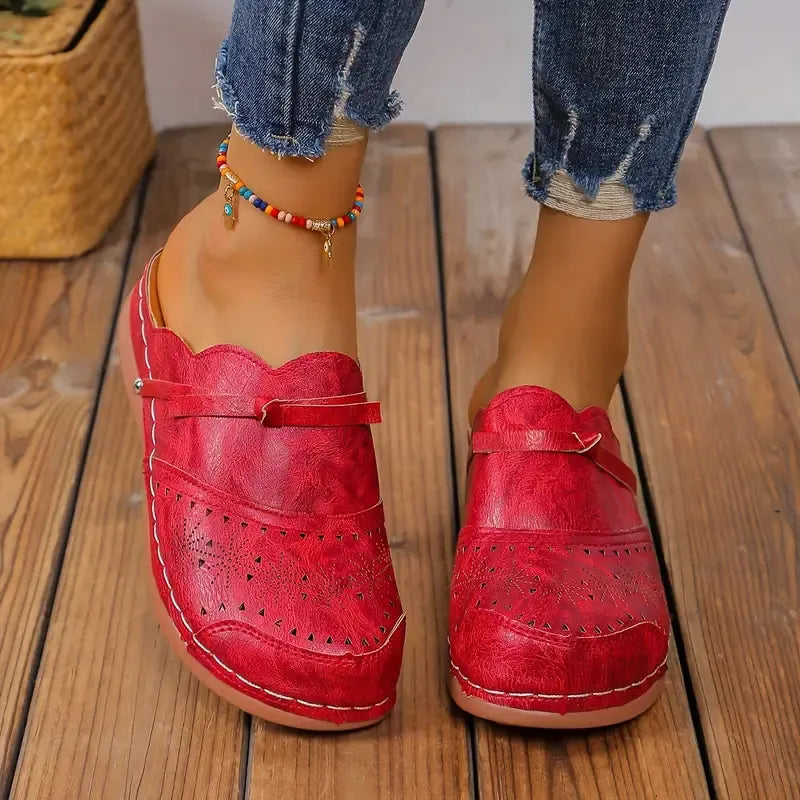 Amelia - Comfortable clogs with artisanal design